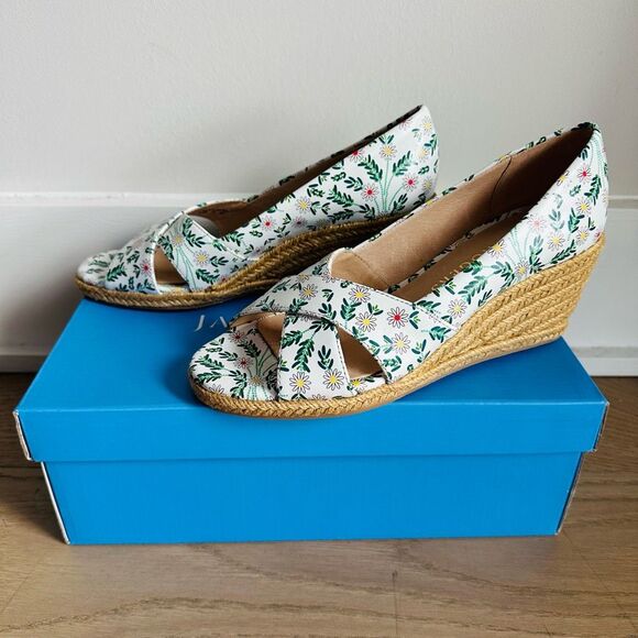 Jack Rogers Palmer Criss Cross Espadrille Wedges – Size 6.5 – White Daisy – $148 - Picture 5 of 11